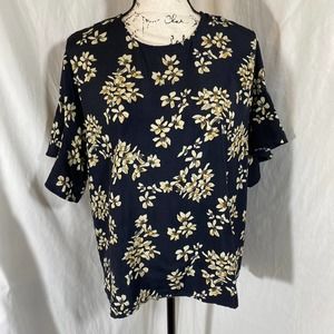 Folded & Hung Floral Crew Neck Bell Sleeve Keyhole Back Blouse Sz M